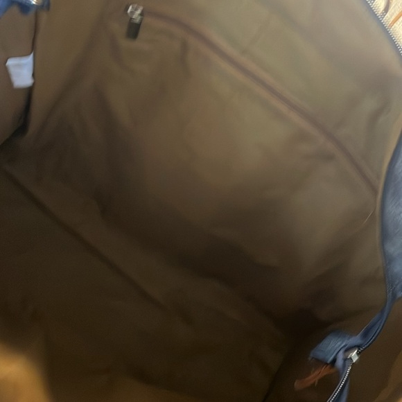 Net denim rainbow tote with attached purse 2 pockets zips closed - Picture 4 of 10